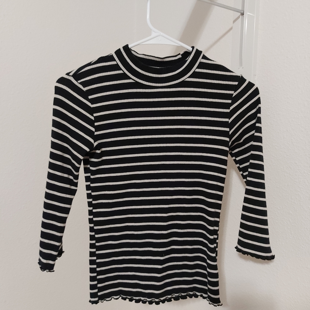 Old navy ribbed mock Neck 3/4 sleeves shirt